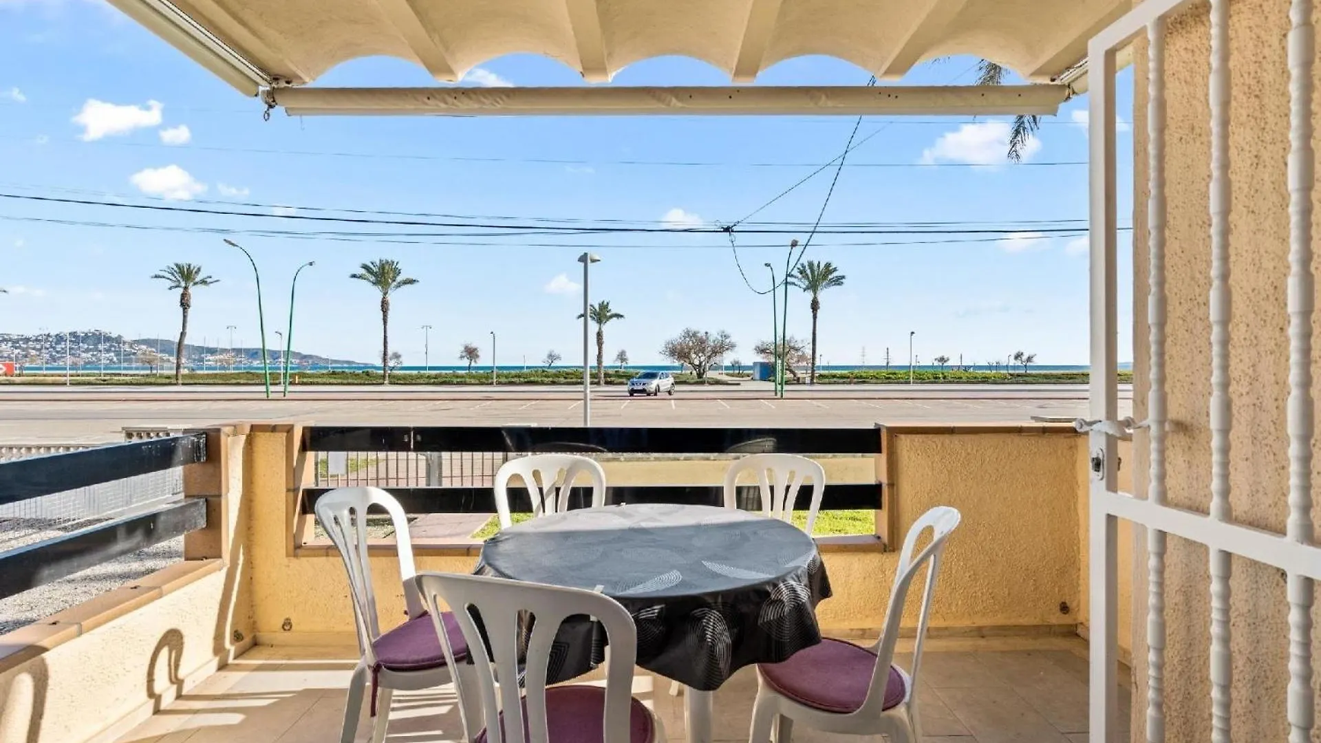 Ferienwohnung Fuer 4 Personen Ca 59 Qm In Empuriabrava, Costa Brava Golf De Roses Spain
